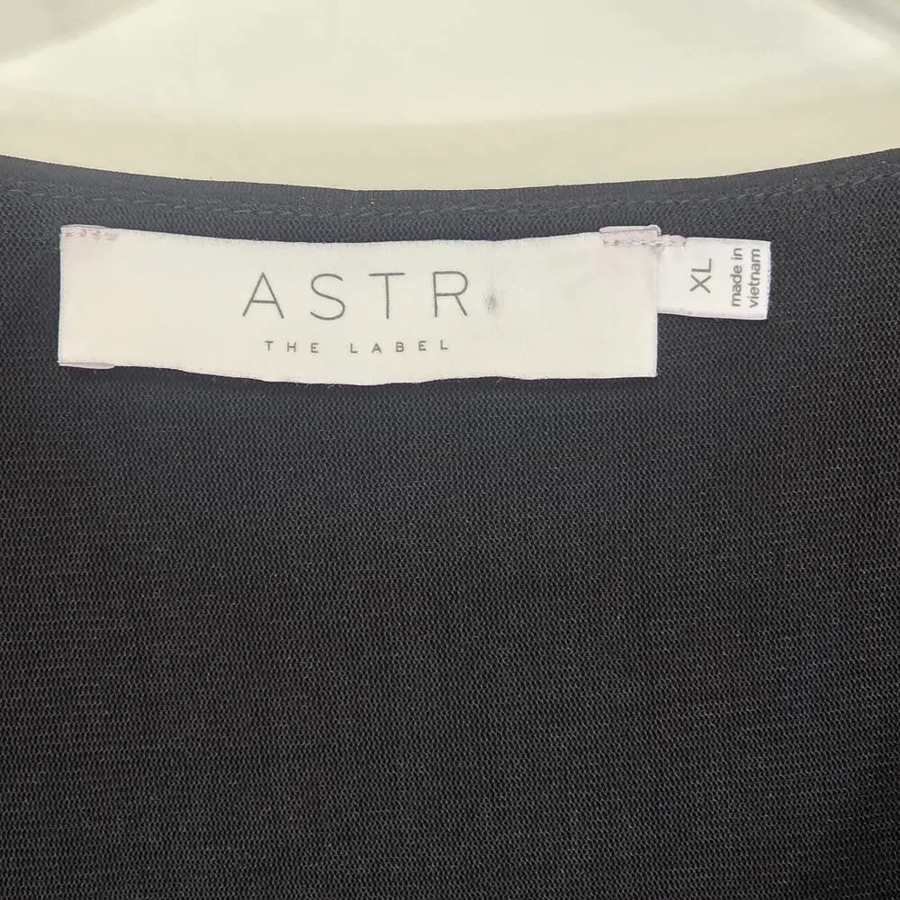 ASTR The Label Womens Black V Neck Puff Sleeve Bodysuit Size XL